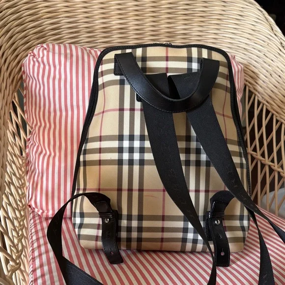 BURBERRY BACKPACK - Picture 3 of 17